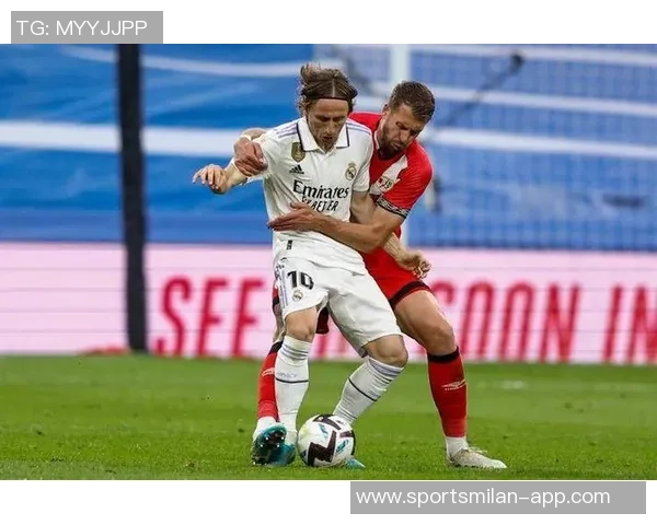 西甲领头羊皇马迎战同城对手巴列卡诺全力争胜考验来临 西甲领头羊皇马迎战同城对手巴列卡诺全力争胜考验来临