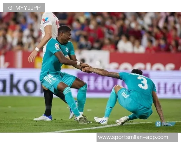 世体报道阿森西奥出战黄潜存疑阿拉巴有望复出迎战